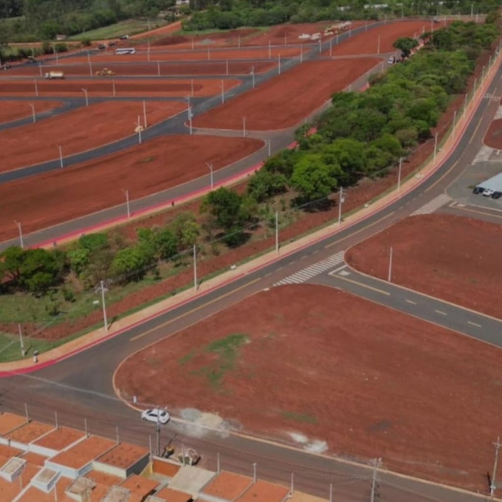 Ruas pavimentadas e infraestrutura pronta no Portal Ville