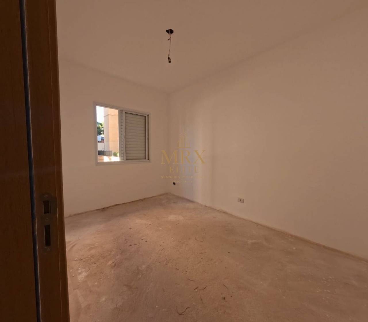 Apartamento com 2 dormitórios no Jardim Lucila — foto 2