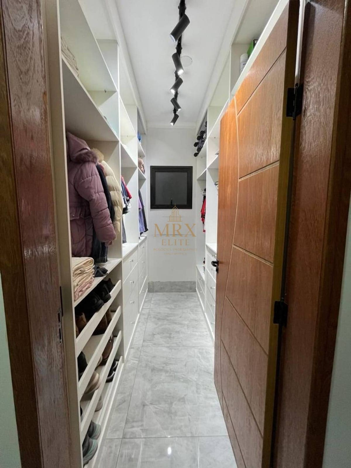 Casa com 4 dormitórios no Colina Verde — foto 5