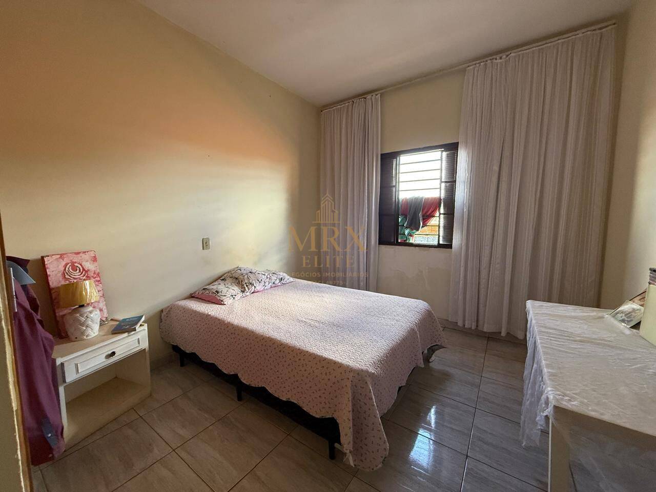 Casa com 4 dormitórios no Jardim Lucila — foto 5